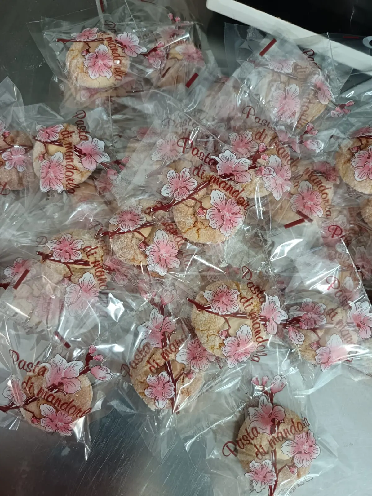 Paste di Mandorla artigianale - Bar Girlando pasticceria Avola